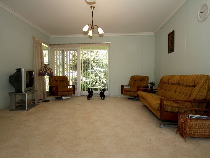 22 Instow Street, Yeronga QLD 4104