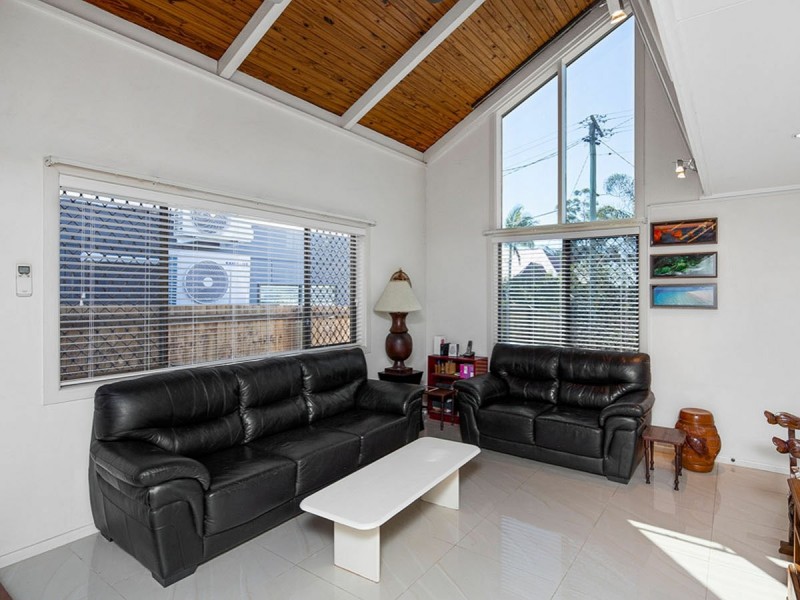 9 Killarney Street, Yeronga QLD 4104