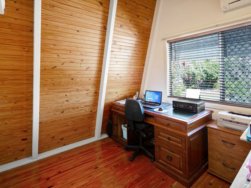 9 Killarney Street, Yeronga QLD 4104