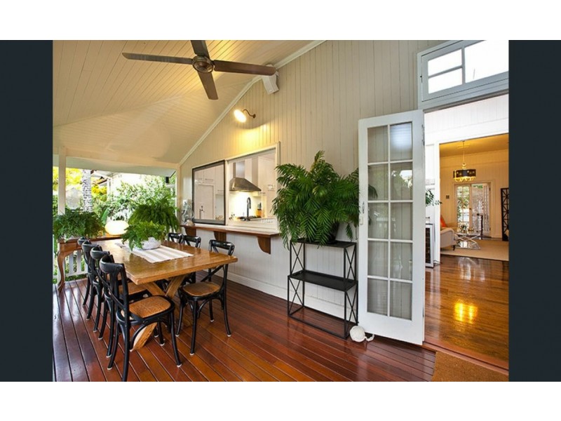 42 Neulans Road, Indooroopilly QLD 4068