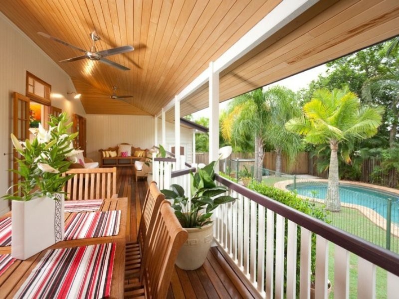 42 Neulans Road, Indooroopilly QLD 4068