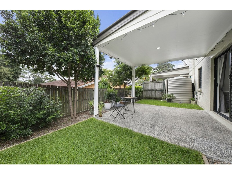 1/2 Tees Street, Yeerongpilly QLD 4105
