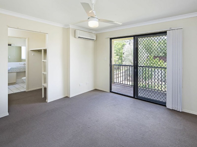 9 McNally Close, Seventeen Mile Rocks QLD 4073