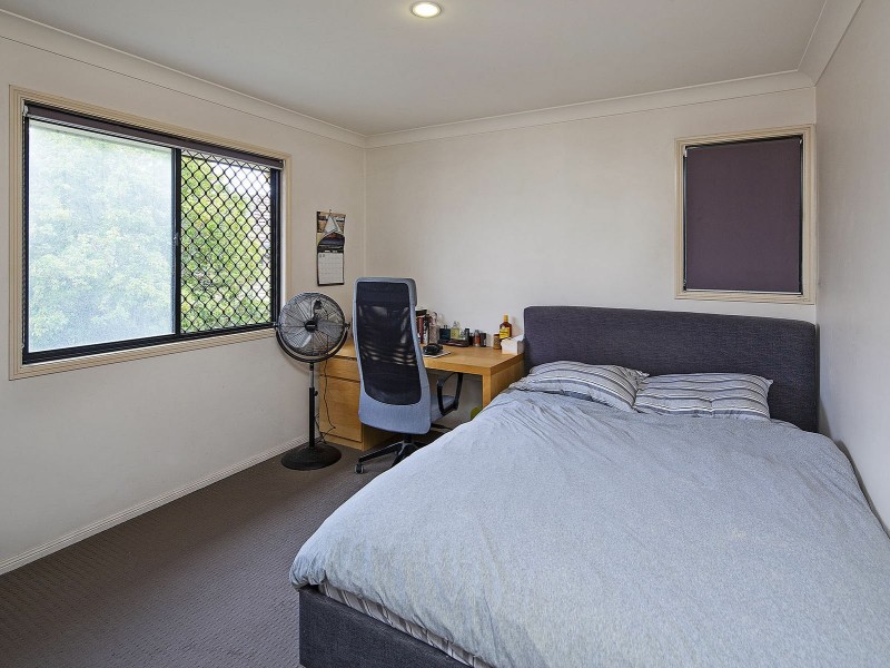 3/10 Redarc Street, Fairfield QLD 4103