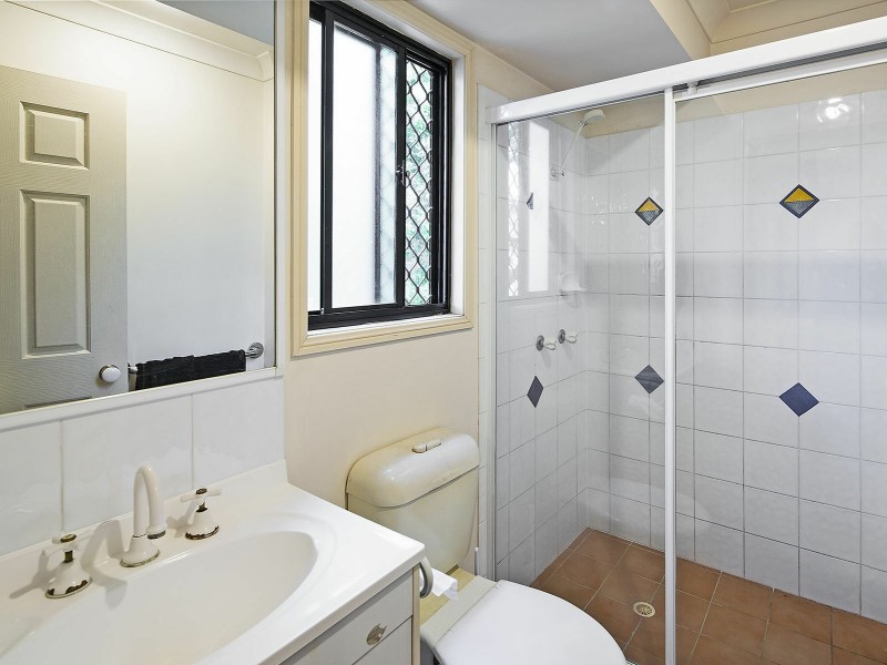 3/10 Redarc Street, Fairfield QLD 4103