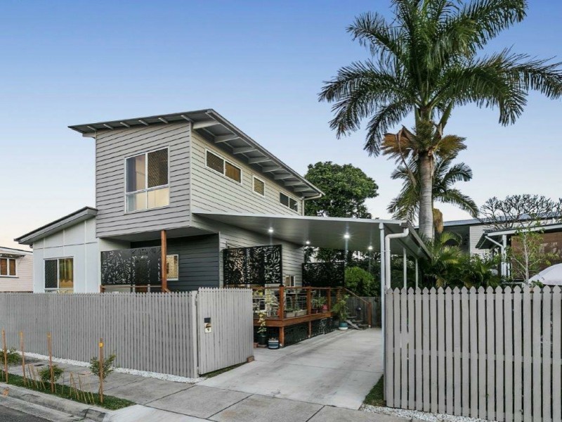 13 Laura Street, Greenslopes QLD 4120
