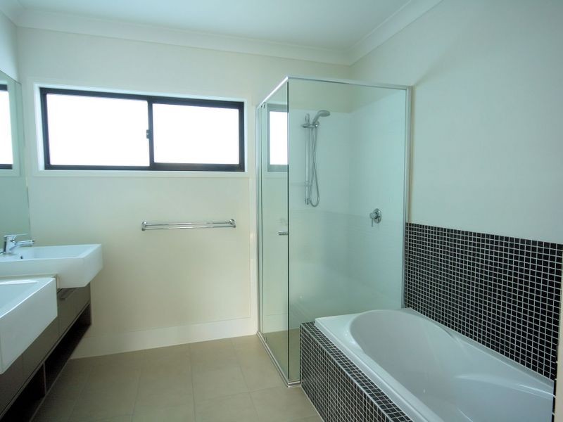 16A Andrew Avenue, Tarragindi QLD 4121