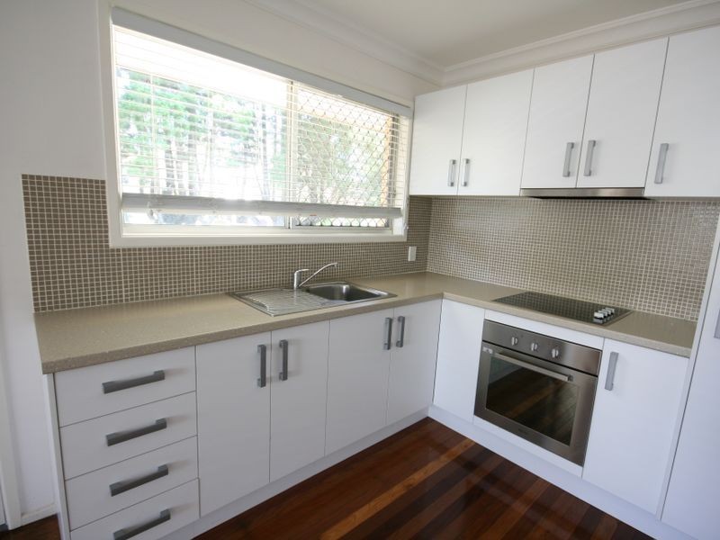 2/7 Woodville Place, Annerley QLD 4103