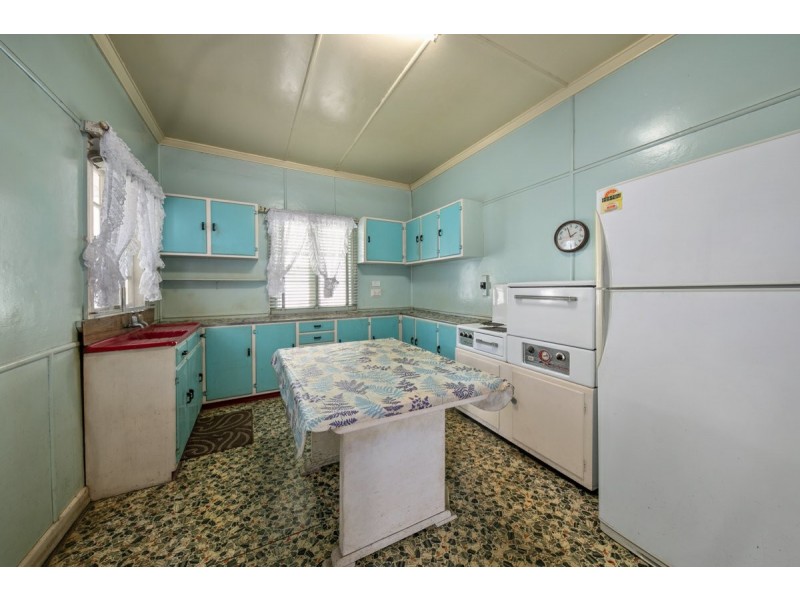 105 Dickenson Street, Carina QLD 4152