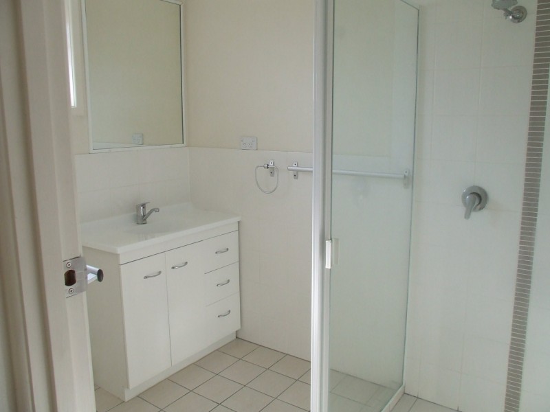 1/7 Woodville Place, Annerley QLD 4103