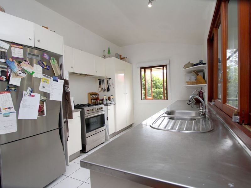 25 Stimpson Street, Fairfield QLD 4103