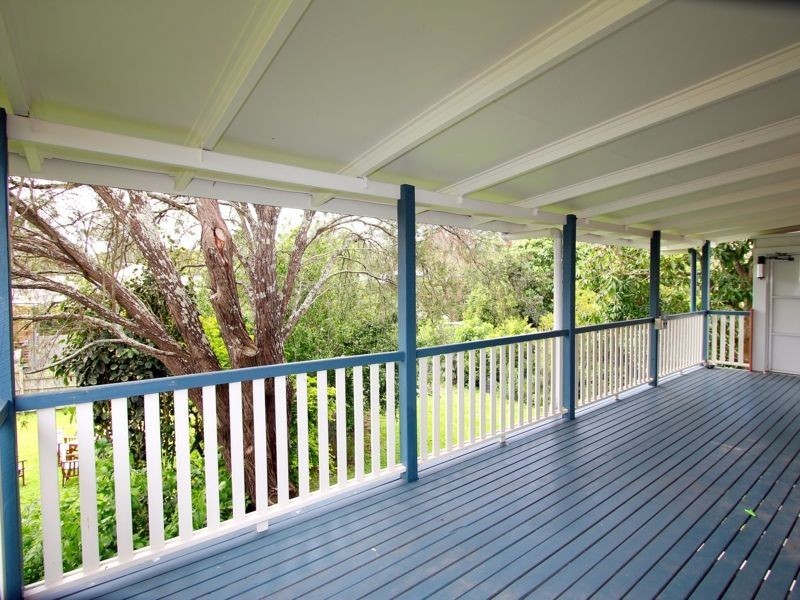 25 Stimpson Street, Fairfield QLD 4103