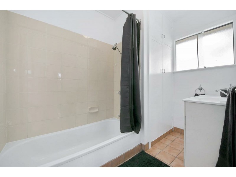 110 Fegen Drive, Moorooka QLD 4105