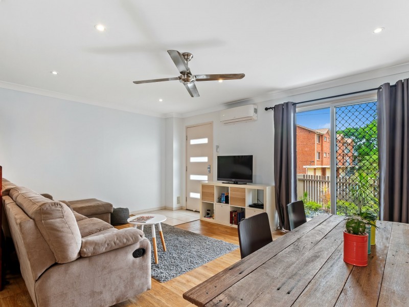 2/22 Querrin Street, Yeronga QLD 4104