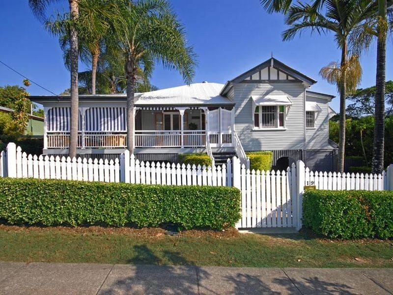 19 Green Street, Yeerongpilly QLD 4105