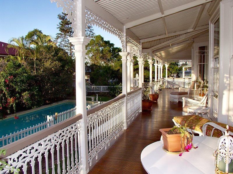 11 Palm Avenue, Fairfield QLD 4103