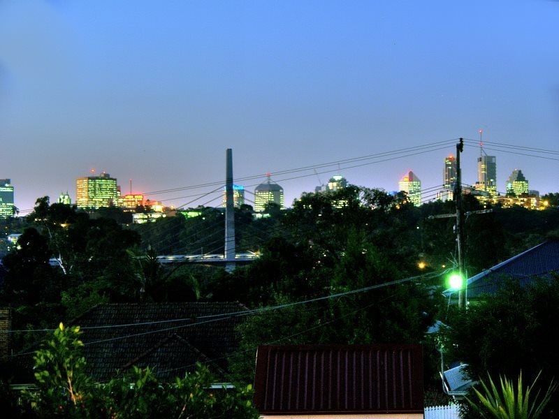 11 Palm Avenue, Fairfield QLD 4103