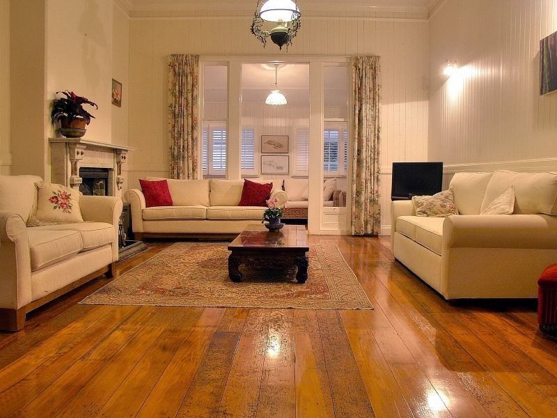 11 Palm Avenue, Fairfield QLD 4103