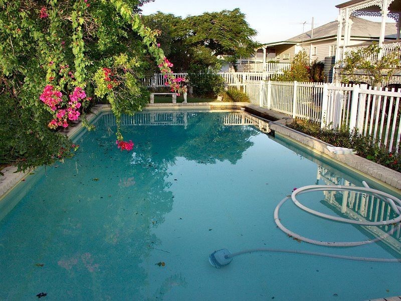 11 Palm Avenue, Fairfield QLD 4103