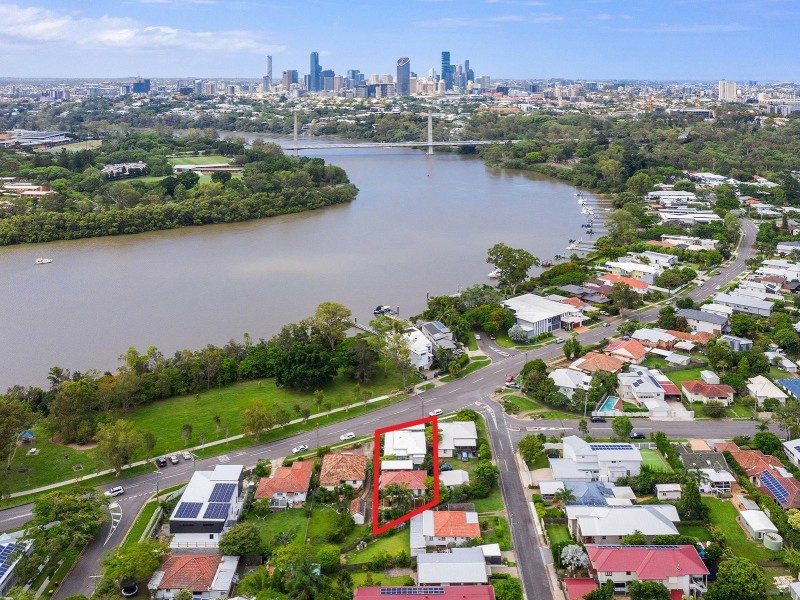 104 Brisbane Corso, Fairfield QLD 4103