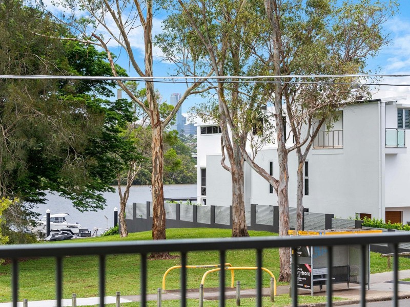 104 Brisbane Corso, Fairfield QLD 4103