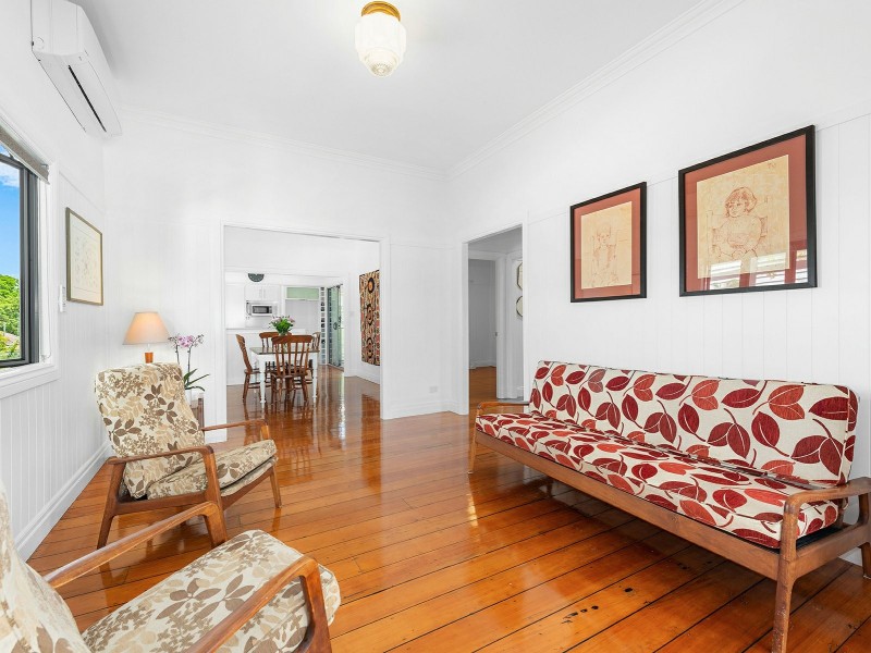 104 Brisbane Corso, Fairfield QLD 4103