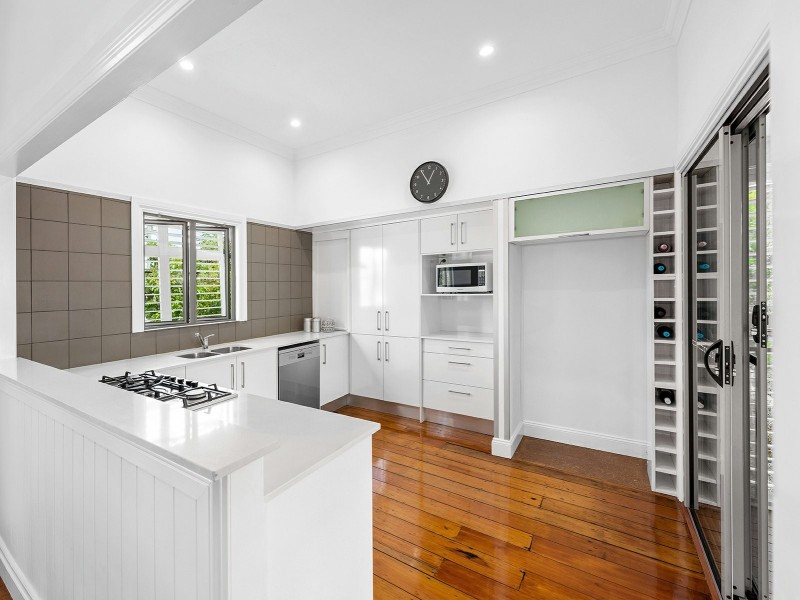 104 Brisbane Corso, Fairfield QLD 4103