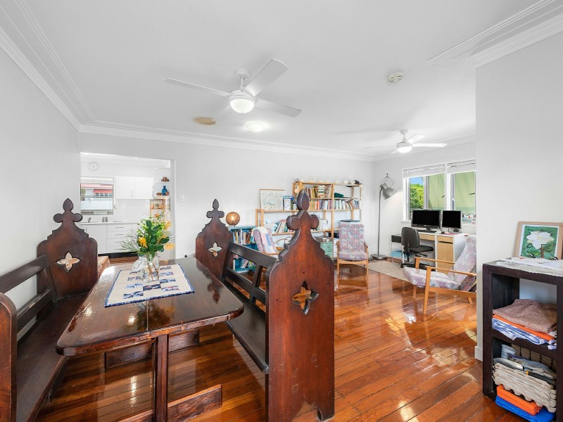 104 Brisbane Corso, Fairfield QLD 4103