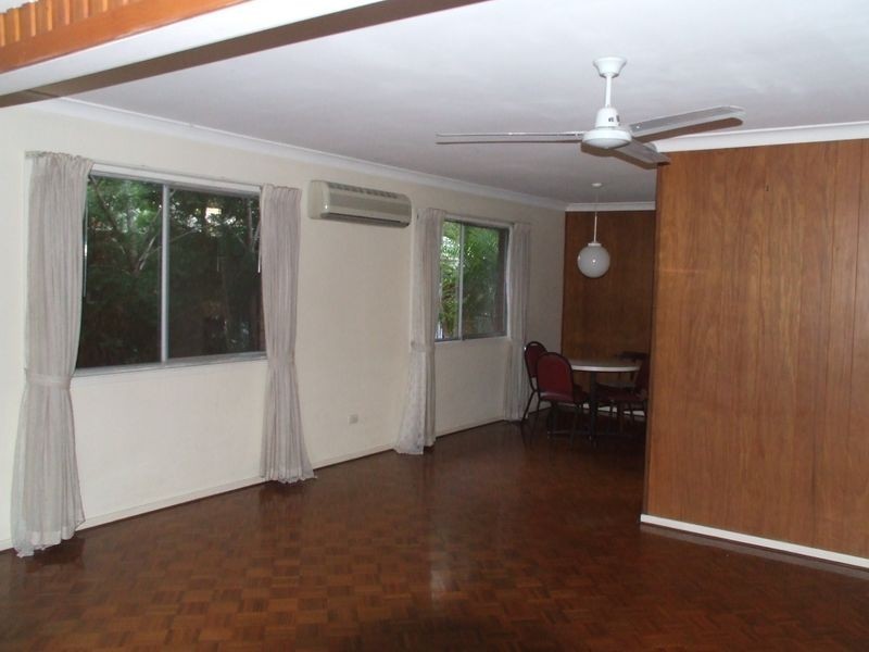 27 Hamel Road, Holland Park West QLD 4121