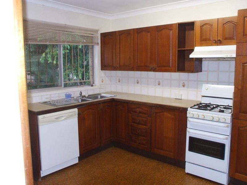 27 Hamel Road, Holland Park West QLD 4121