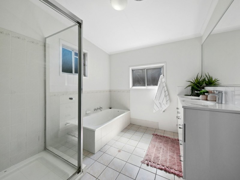20 Herbert Street, Annerley QLD 4103
