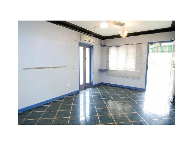 91 Fairfield Road, Fairfield QLD 4103