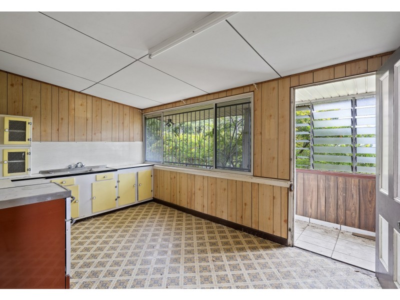 39 Stephens Street, Morningside QLD 4170