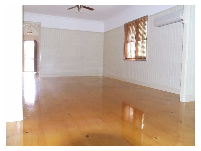 10 Eversley Terrace, Yeronga QLD 4104