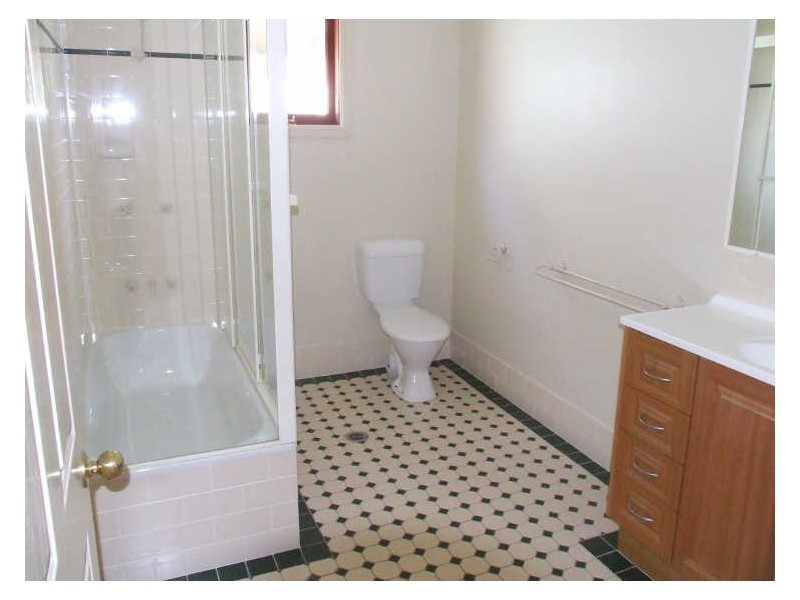 10 Eversley Terrace, Yeronga QLD 4104