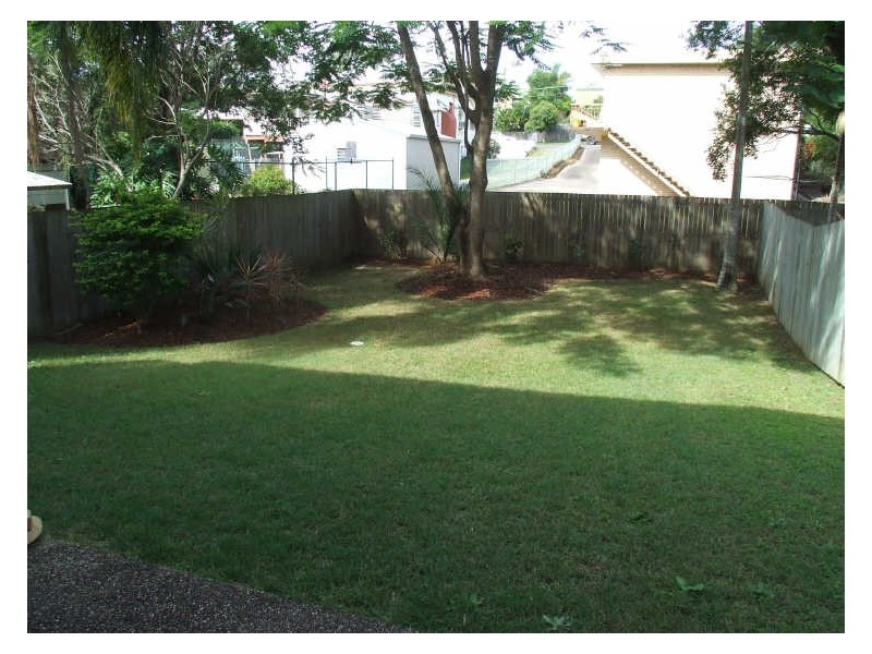 10 Eversley Terrace, Yeronga QLD 4104