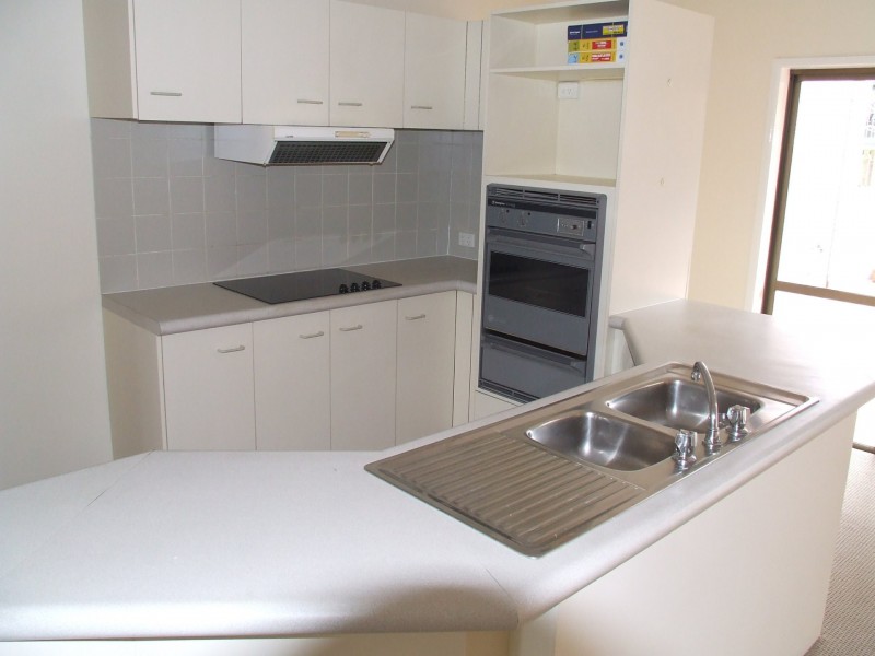 2/20 Chester Street, Highgate Hill QLD 4101