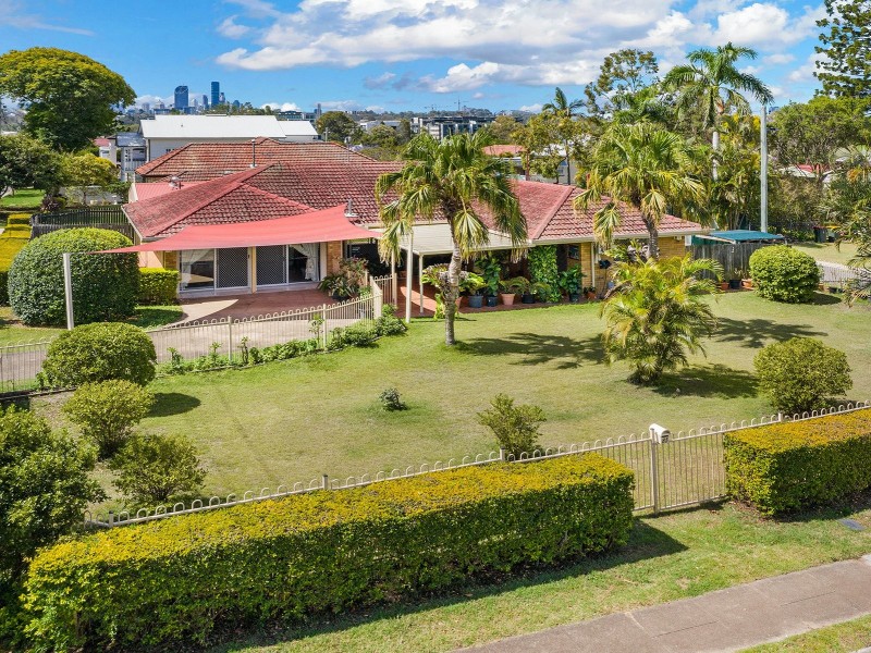 85 Kadumba Street, Yeronga QLD 4104