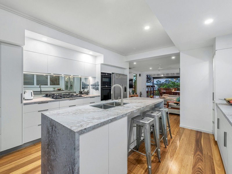 53 Newcastle Street, Fairfield QLD 4103