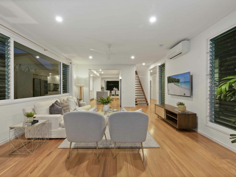 53 Newcastle Street, Fairfield QLD 4103