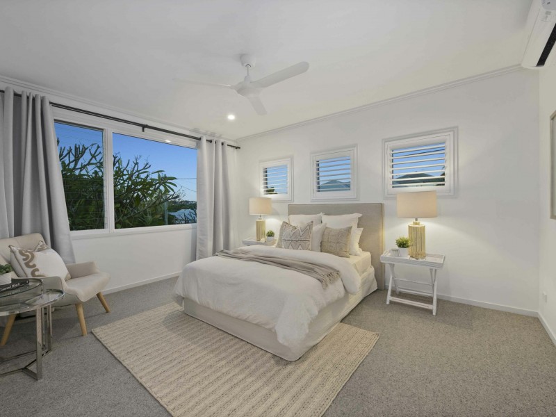 53 Newcastle Street, Fairfield QLD 4103