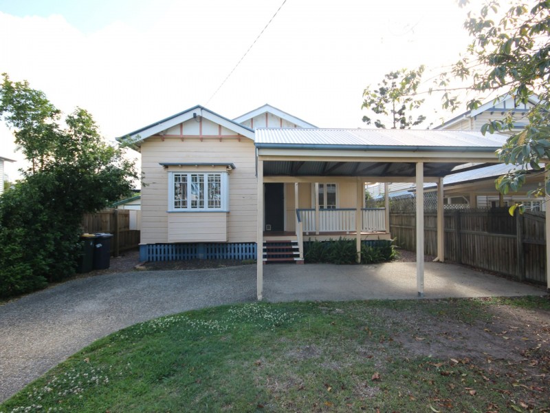 11 Dan Street, Graceville QLD 4075