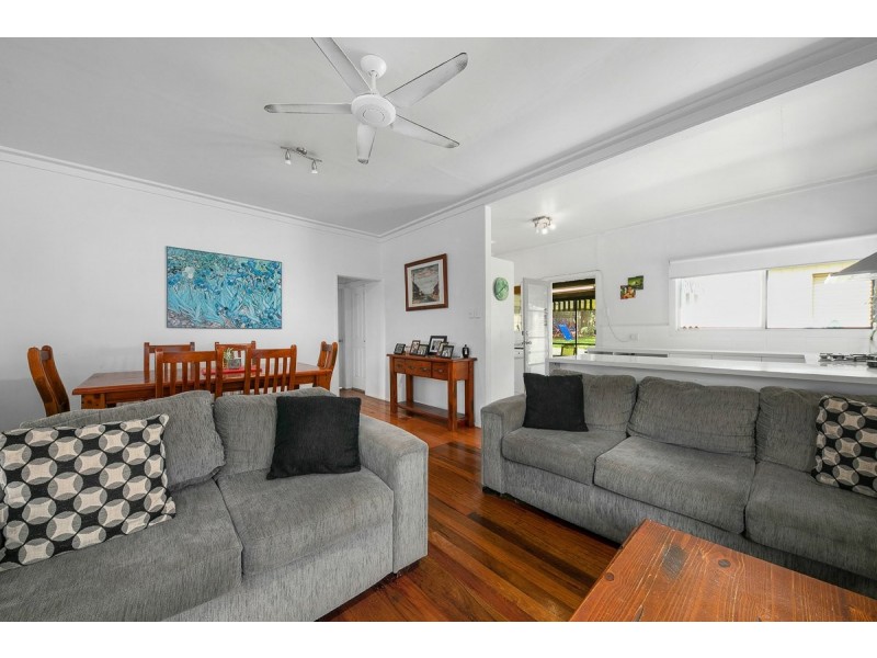 10 Orcades Road, Yeronga QLD 4104