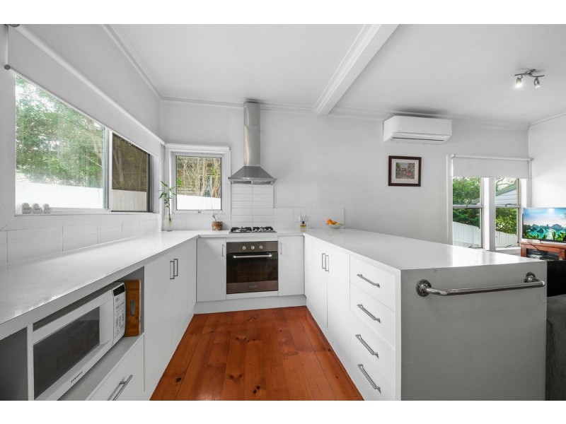 10 Orcades Road, Yeronga QLD 4104