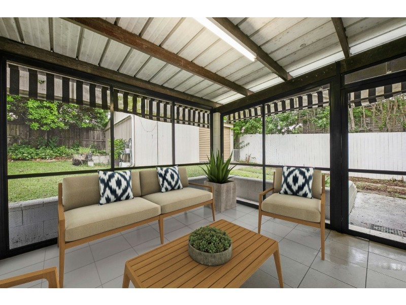 10 Orcades Road, Yeronga QLD 4104