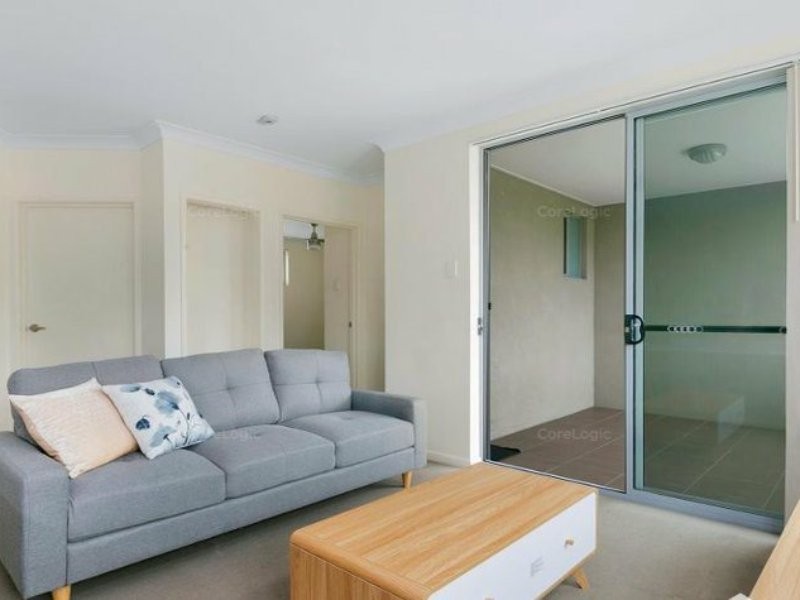 2/1 Waldheim Street, Annerley QLD 4103