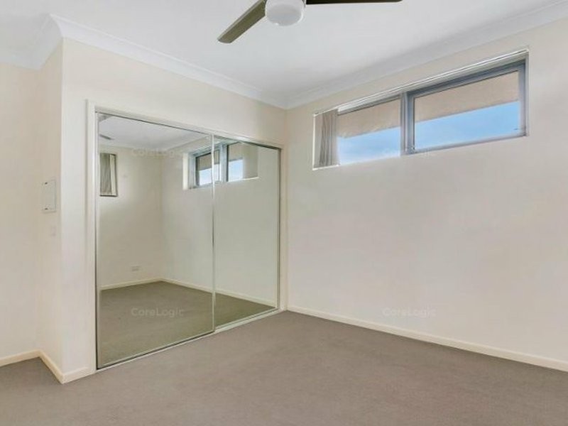 2/1 Waldheim Street, Annerley QLD 4103