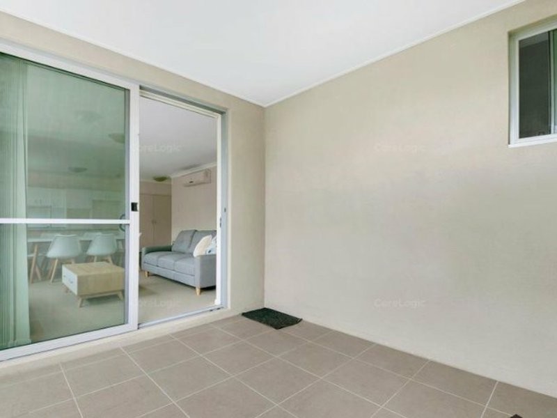 2/1 Waldheim Street, Annerley QLD 4103