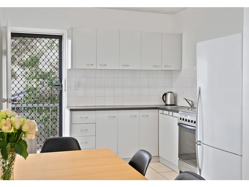 1/58 Crest Street, Mount Gravatt East QLD 4122