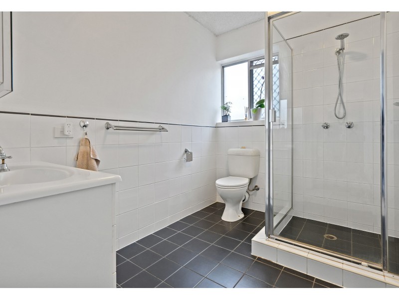 1/58 Crest Street, Mount Gravatt East QLD 4122